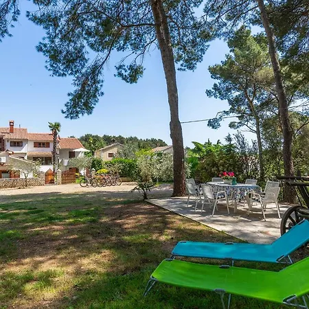 Rita Apartman *